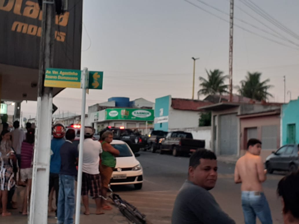 Sobe para nove número de suspeitos mortos após tentativa de explosão a agência bancária no Agreste