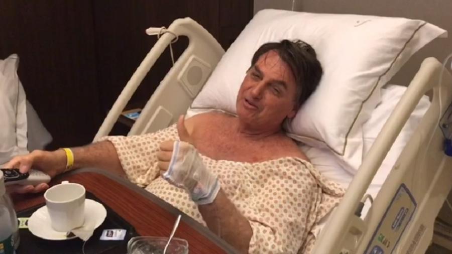 Bolsonaro se recupera após cirurgia para correção de hérnia