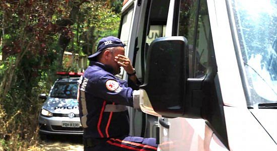 Equipes de socorro se emocionam com morte de bebê degolada em PE