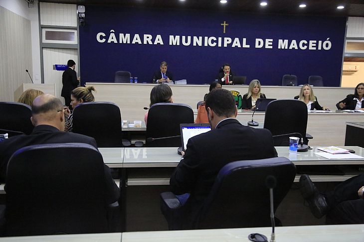 Câmara de Maceió aprova projeto de lei que cria alerta em caso de assaltos em ônibus