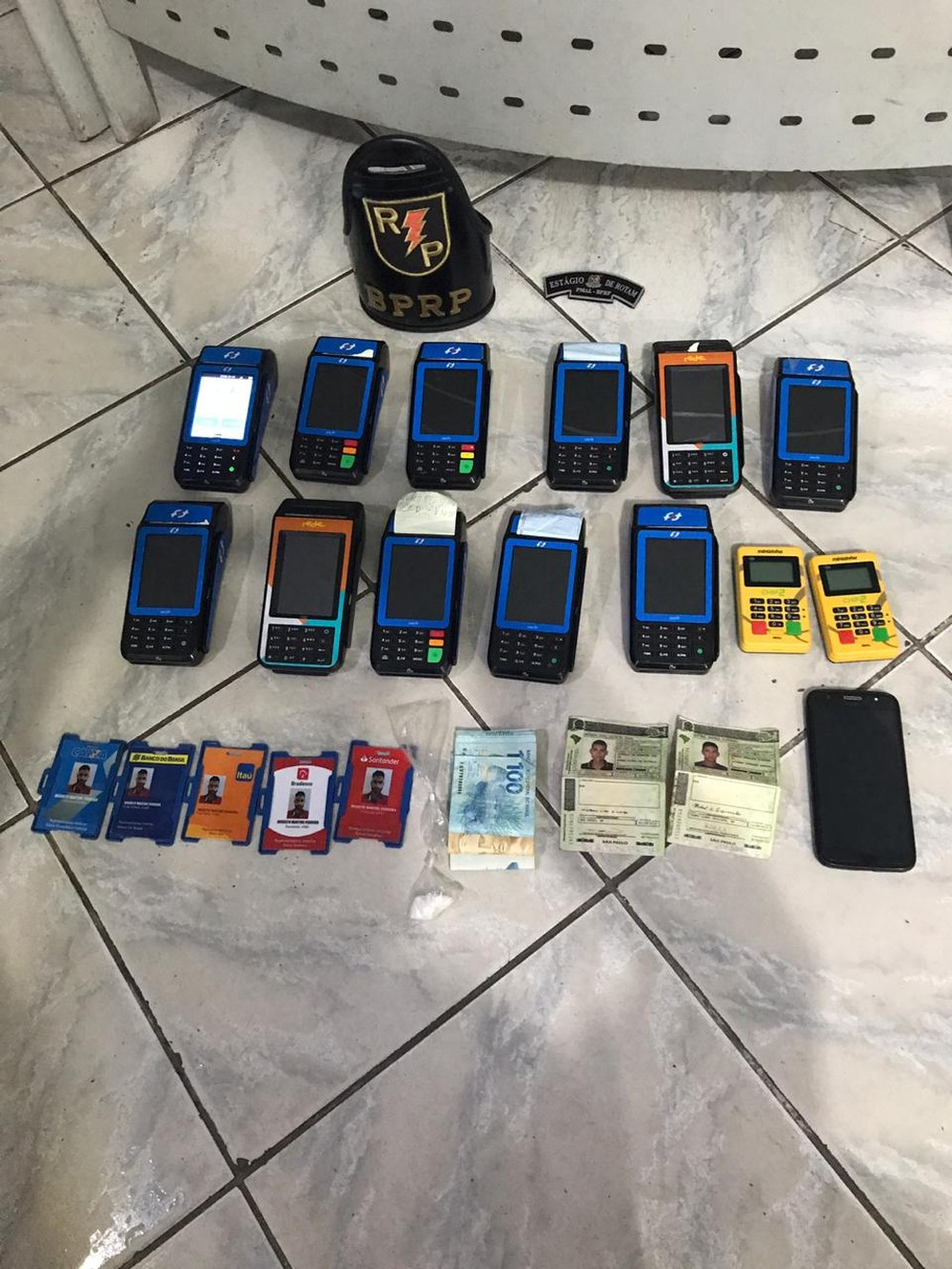 Turista é preso em hotel em Maceió com dinheiro falso e tenta subornar militares