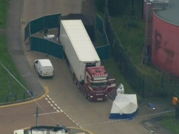 Dois são presos por morte de 39 chineses em caminhão na Inglaterra