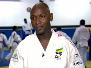 Ex-judoca olímpico, Mario Sabino morre após desentendimento com colega da PM