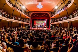 Programação especial comemora 109 anos do Teatro Deodoro