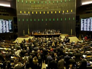 Câmara pode votar projeto que amplia porte de armas de fogo no país