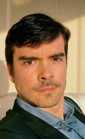 Procurador que esfaqueou juíza é levado para o Hospital das Clínicas