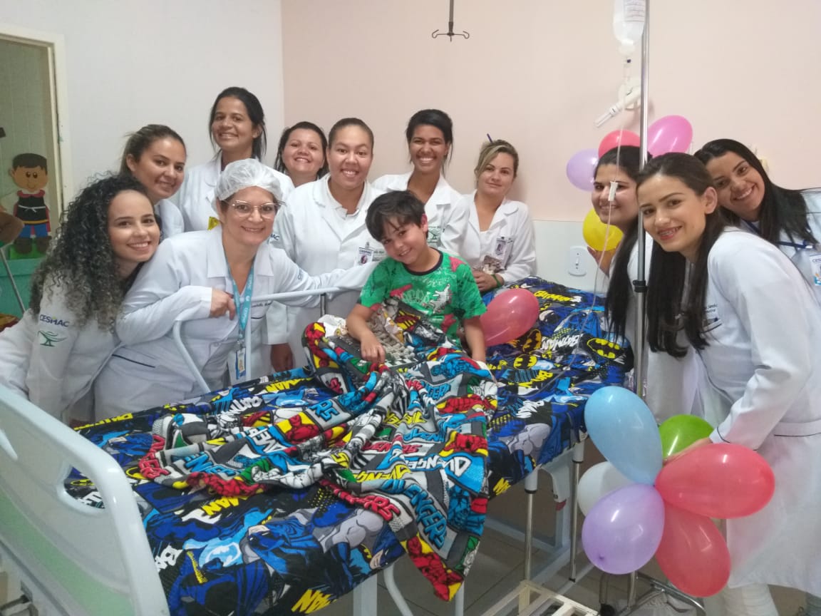 Hospital Santa Rita recebe alunos do Cesmac para ação alusiva ao Dia das Crianças