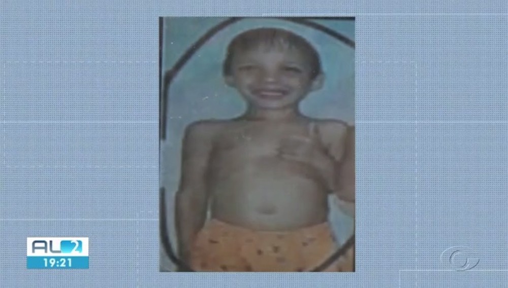 Mãe e padrasto de menino assassinado no Clima Bom são chamados para novo depoimento