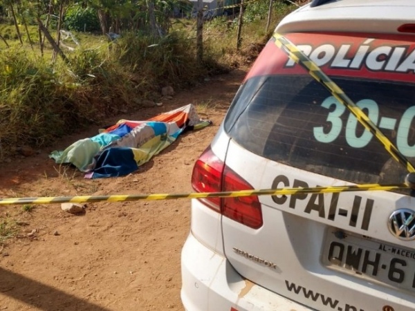 Homem morto a tiros é encontrado em terreno na zona rural de Arapiraca
