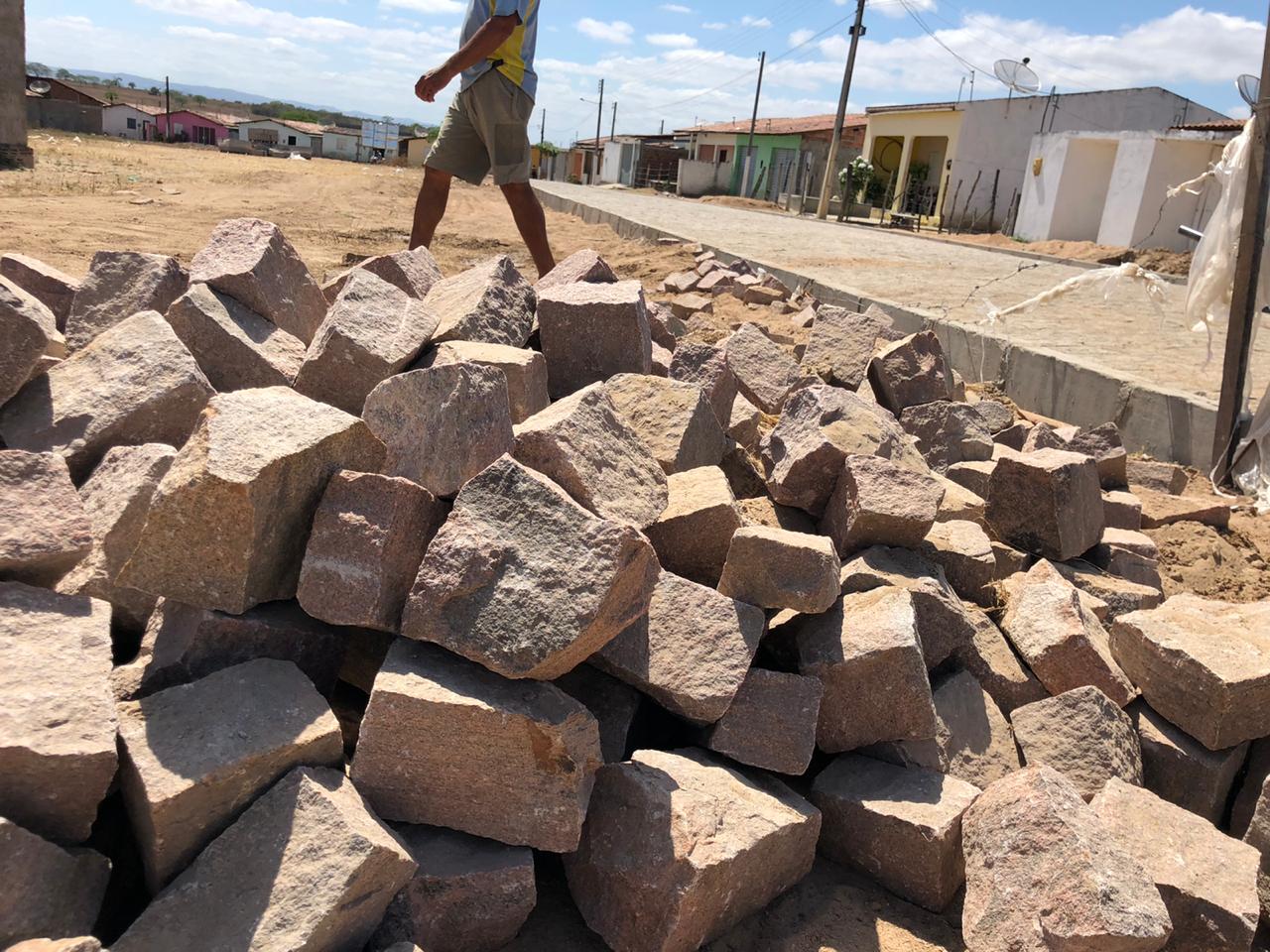 Obras seguem em ritmo acelerado no município de Minador do Negrão