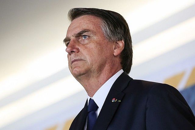 Bolsonaro diz que nova lei amplia acesso à internet para população