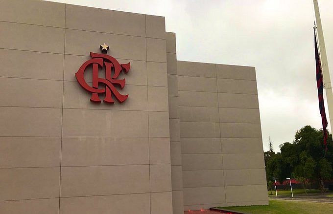 Flamengo vence ação e evita bloqueio de R$ 100 milhões por incêndio no Ninho