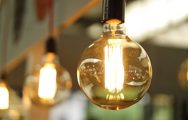 Conta de energia fica mais barata com bandeira tarifária amarela em outubro