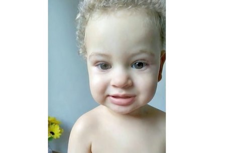 Mãe cai com bebê ao sair de ônibus e criança morre atropelada em BH