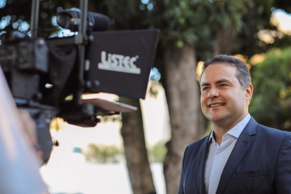 Governador anuncia para 13 de dezembro antecipação do décimo terceiro