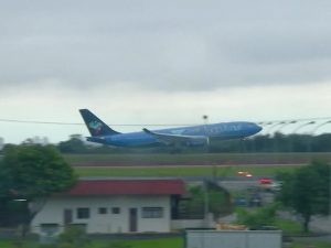 Corpo de Gugu Liberato chega ao Brasil para ser velado em SP