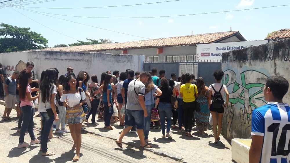 Candidatos enfrentam 2ª dia de maratona de provas do Enem em Alagoas