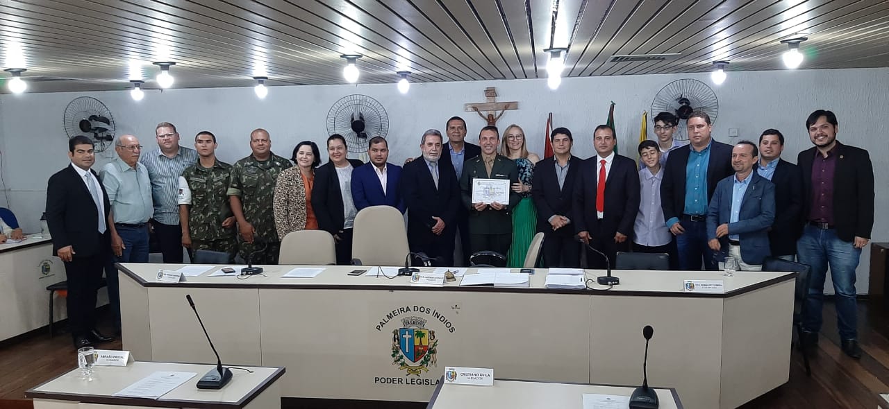 Câmara concede título de Cidadão Palmeirense ao Subtenente Aurélio Bezerra e homenageia Atirador Destaque