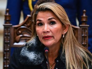 Bolívia rompe com Maduro e expulsa diplomatas da Venezuela