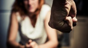 ‘Sobrevivi a meu marido, e agora?’: como violência doméstica marca mulheres para resto da vida