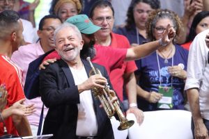 ‘Um pouco de radicalismo faz bem à nossa alma’, afirma Lula em Congresso do PT