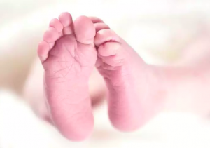 Homem afoga e mata filha de 3 meses para se vingar de ex-esposa