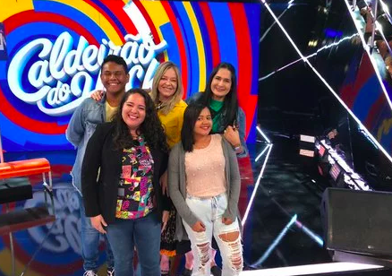 Estudantes do Sesi/AL conhecem o apresentador Luciano Huck