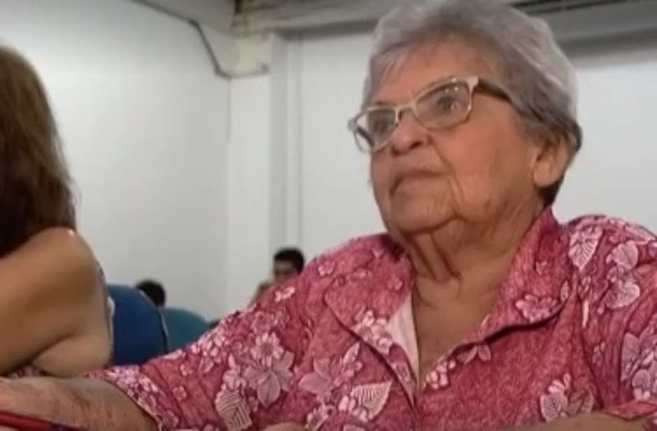 Professora aposentada realiza o sonho de cursar Direito aos 70 anos
