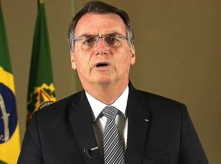 Bolsonaro anuncia saída do PSL