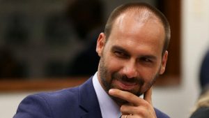 Eduardo Bolsonaro desdenha de punição imposta pelo PSL