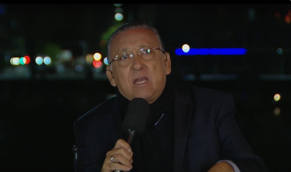 Galvão Bueno está consciente e bem disposto após sofrer infarto