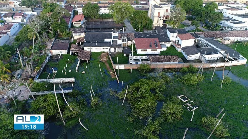 Avanço da Lagoa Mundaú assusta moradores do Mutange e Bom Parto, em Maceió