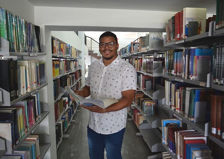 Alagoano é aprovado em 1º lugar em mestrados na USP e na UFSCar