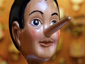 Homens se consideram melhores mentirosos do que mulheres