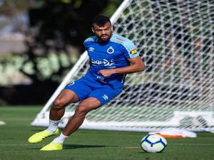 Cruzeiro: Empresário de zagueiro furta documentos sigilosos