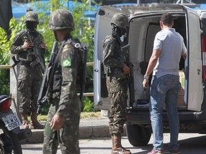 Senado aprova Previdência de militares com aumento salarial