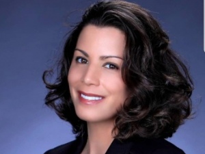 Atriz é acusada de matar a própria mãe com facadas nos EUA