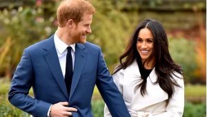 Príncipe Harry e a esposa Meghan anunciam renúncia ao cargo real na Inglaterra