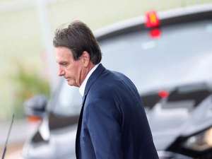 Bolsonaro se irrita com uso de avião da FAB por nº 2 de Onyx