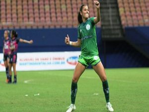 Luana é anunciada como reforço do Paris Saint-Germain