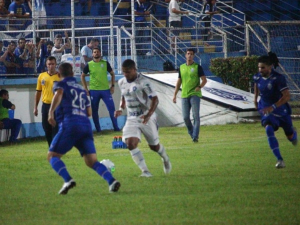 CSA dá adeus à Copa do Brasil após perder de virada por 2 a 1