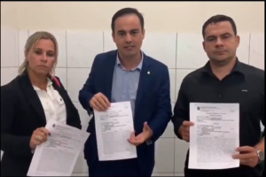 Capitão Wagner e mais dois deputados registram BO contra Cid Gomes por tentativa de homicídio