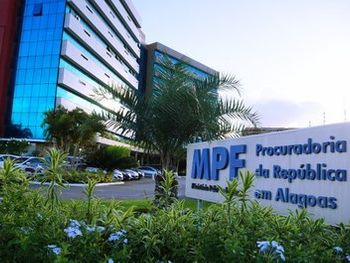 MPF apura vídeos caluniosos da campanha da UFAL e reitor é convidado pela PF para colaborar com investigações