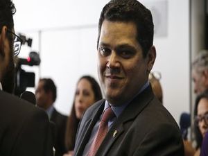 ‘Calma, vai dar tudo certo’, diz Alcolumbre sobre situação de juíza