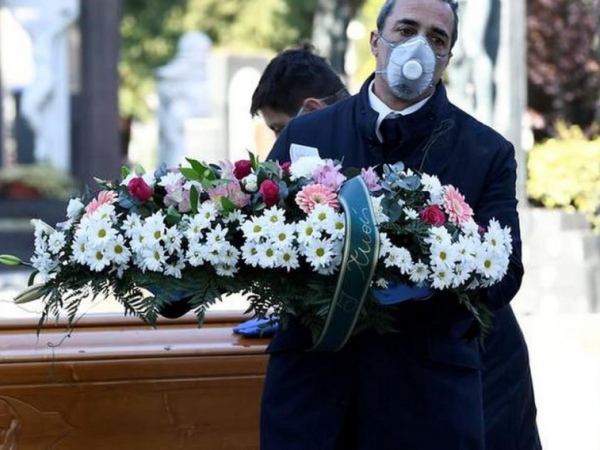 Capital paulista adota medidas para reduzir contágio em sepultamentos