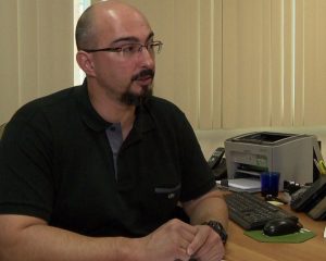 Delegado mata a esposa e a enteada, confessa crime e é preso em flagrante