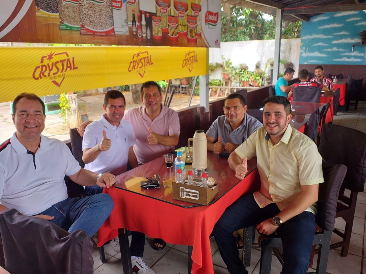 Oliveiro Torres costura alianças para eleger seu sucessor em Igaci