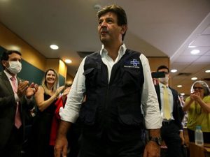 ‘Nós vamos continuar’, diz Mandetta após reunião com Bolsonaro