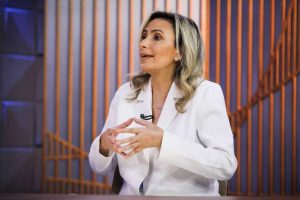 Ainda não há remédio para cura da covid-19, diz médica sobre a cloroquina