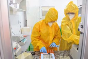 Maioria das pessoas com o novo coronavírus em Alagoas tem entre 40 e 49 anos